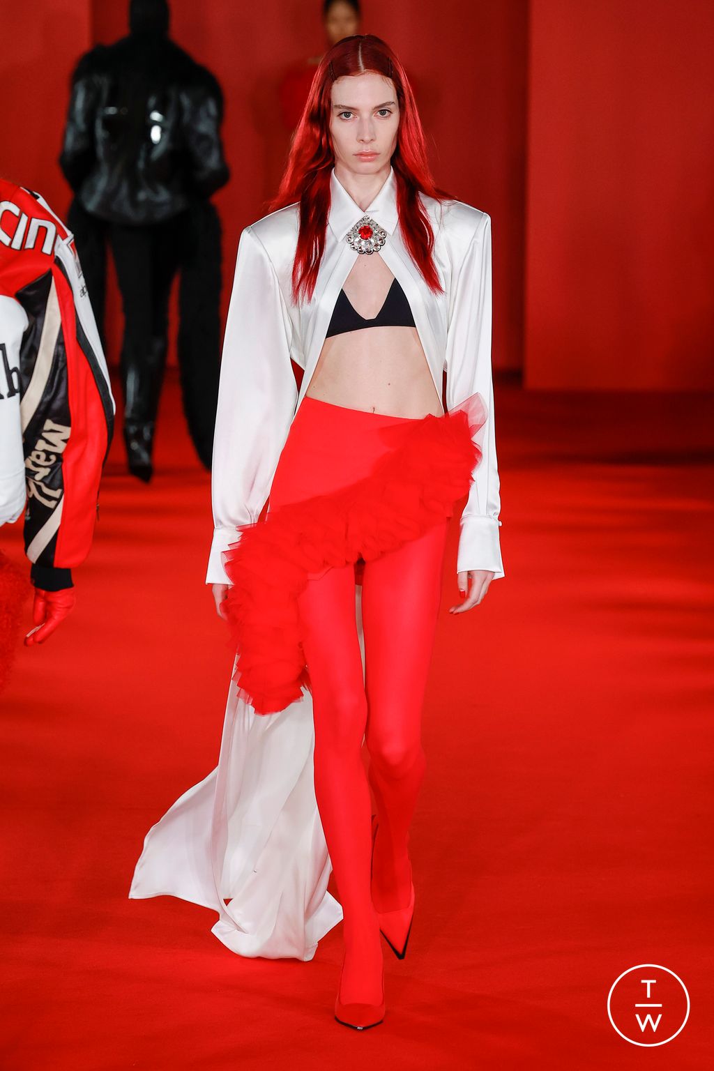 Fashion Week London Fall/Winter 2023 look 14 from the David Koma collection 女装