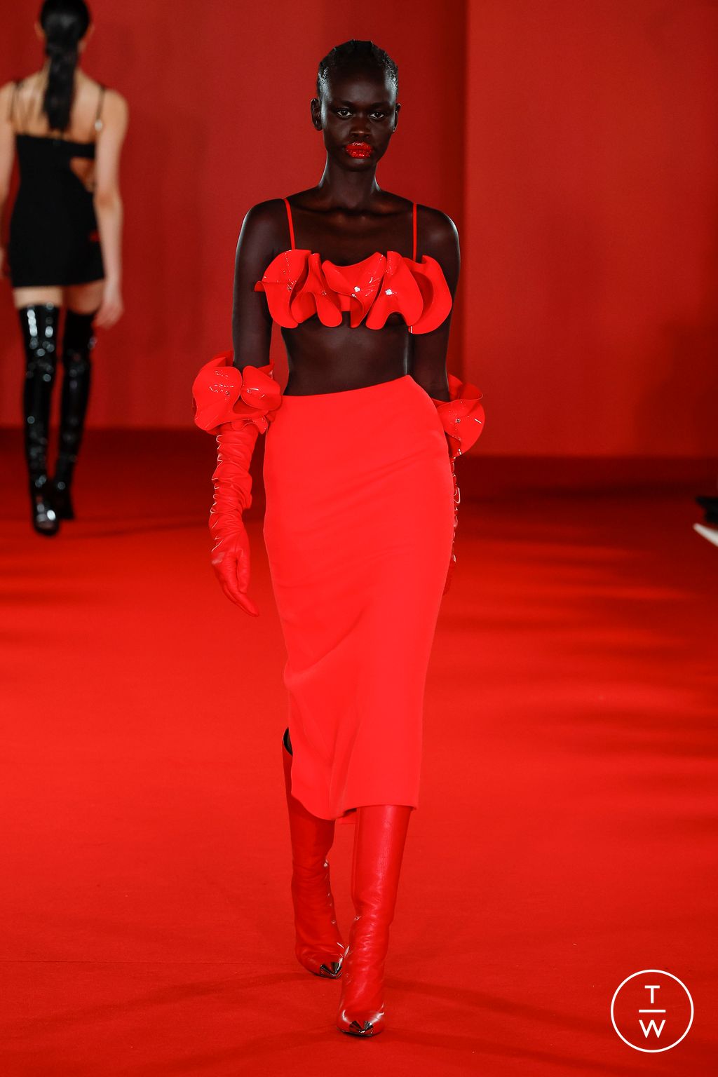 Fashion Week London Fall/Winter 2023 look 41 from the David Koma collection womenswear