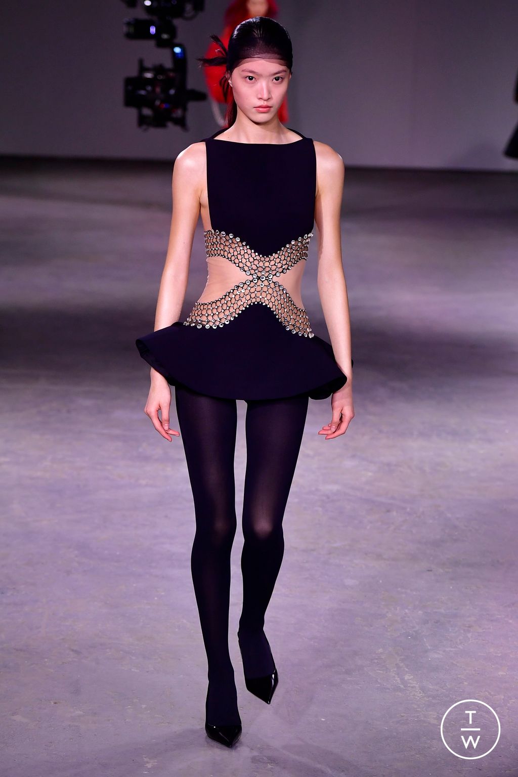 Fashion Week London Fall/Winter 2024 look 12 de la collection David Koma womenswear