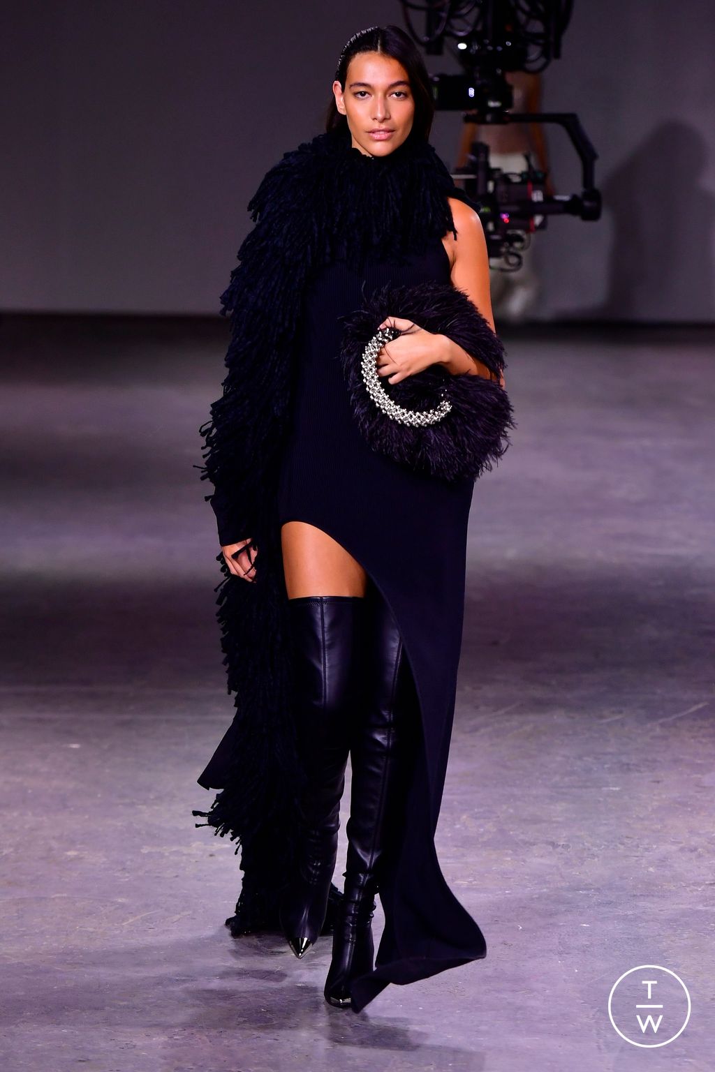 Fashion Week London Fall/Winter 2024 look 22 de la collection David Koma womenswear