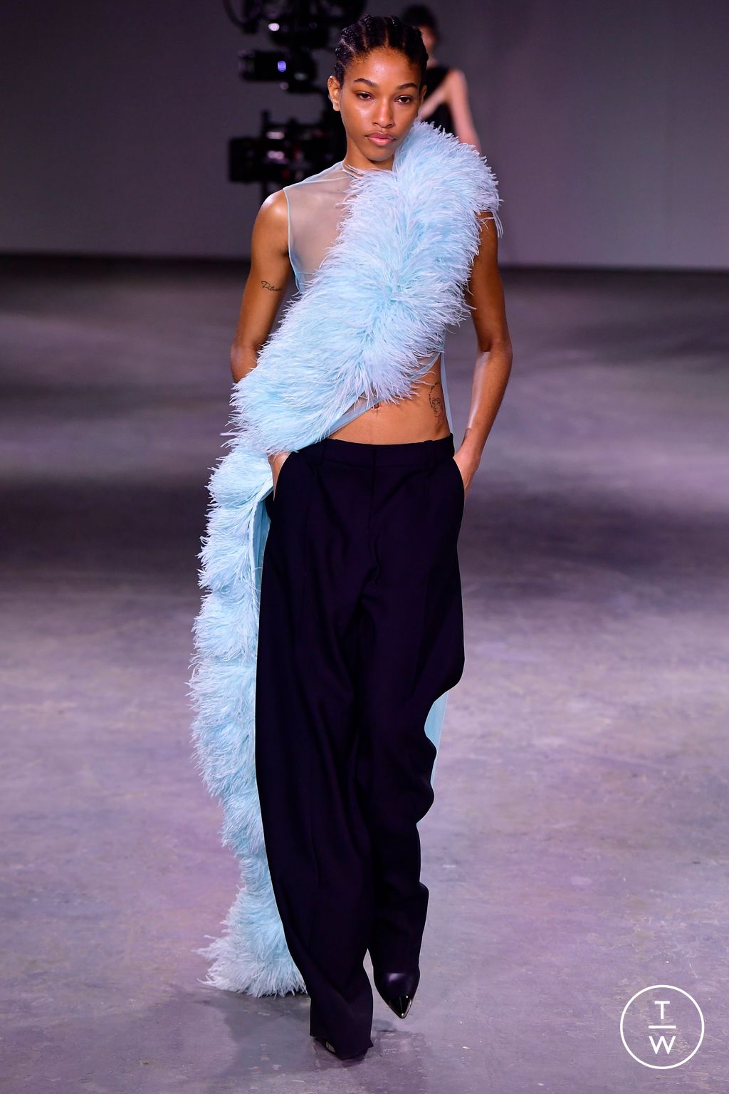 Fashion Week London Fall/Winter 2024 look 26 from the David Koma collection womenswear