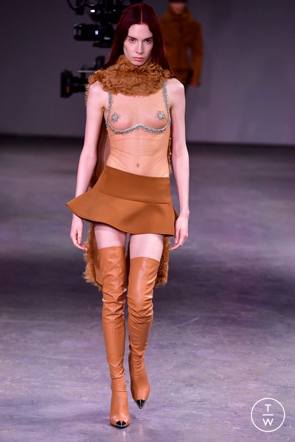 Fashion Week London Fall/Winter 2024 look 30 de la collection David Koma womenswear