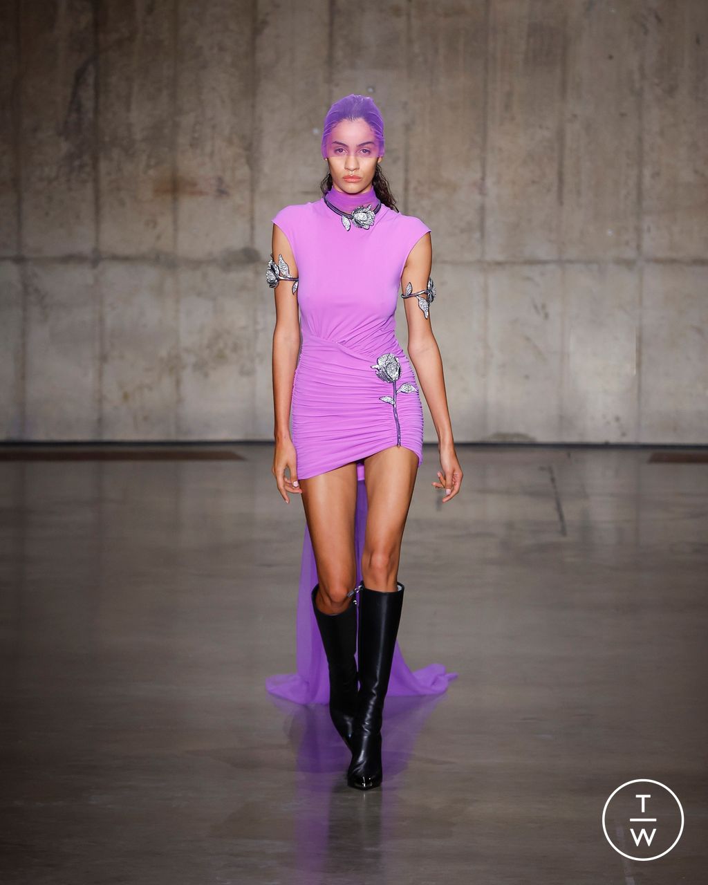 Fashion Week London Spring/Summer 2024 look 17 from the David Koma collection womenswear
