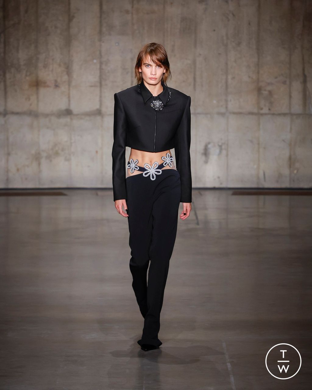 Fashion Week London Spring/Summer 2024 look 32 from the David Koma collection womenswear