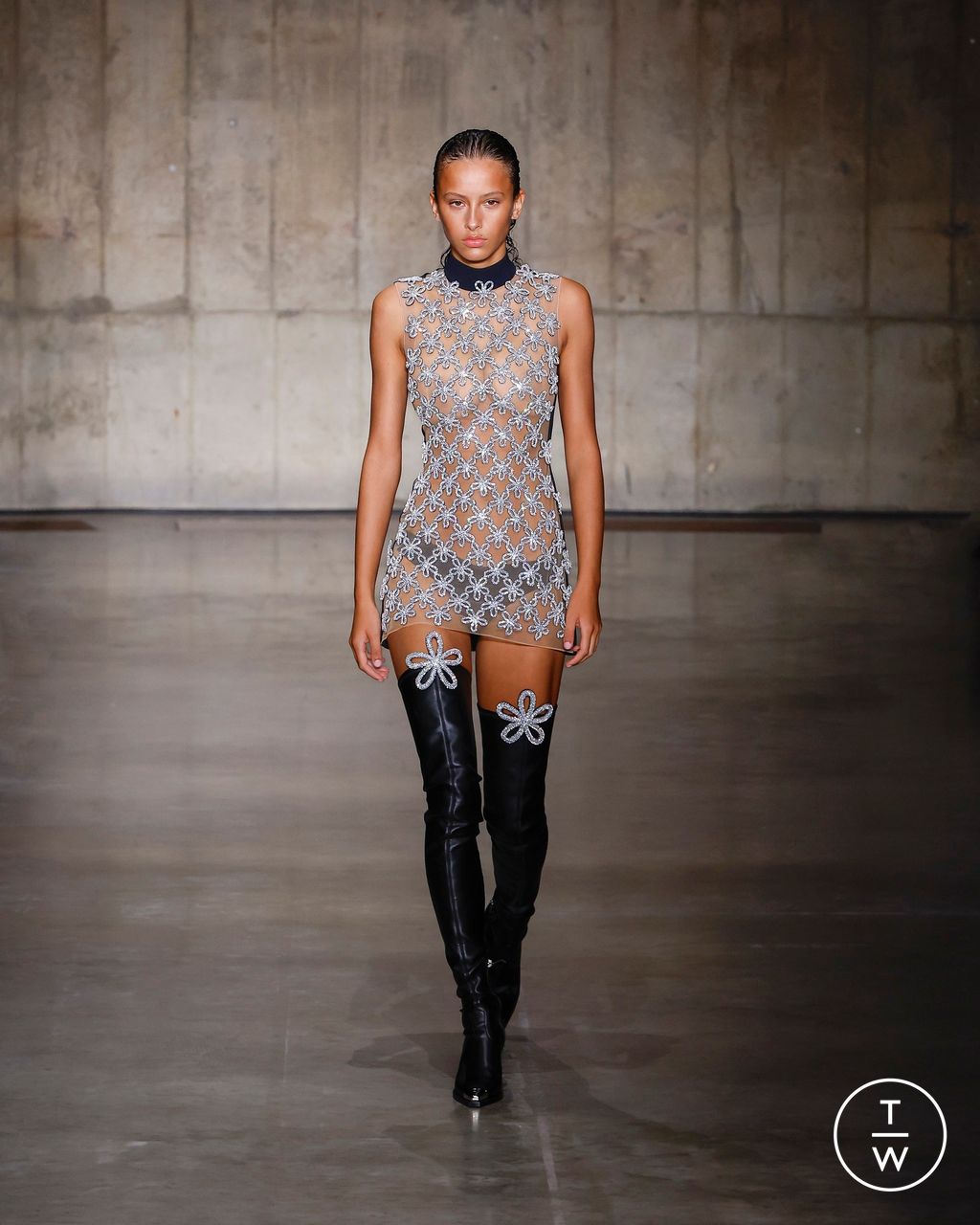 Fashion Week London Spring/Summer 2024 look 35 from the David Koma collection womenswear