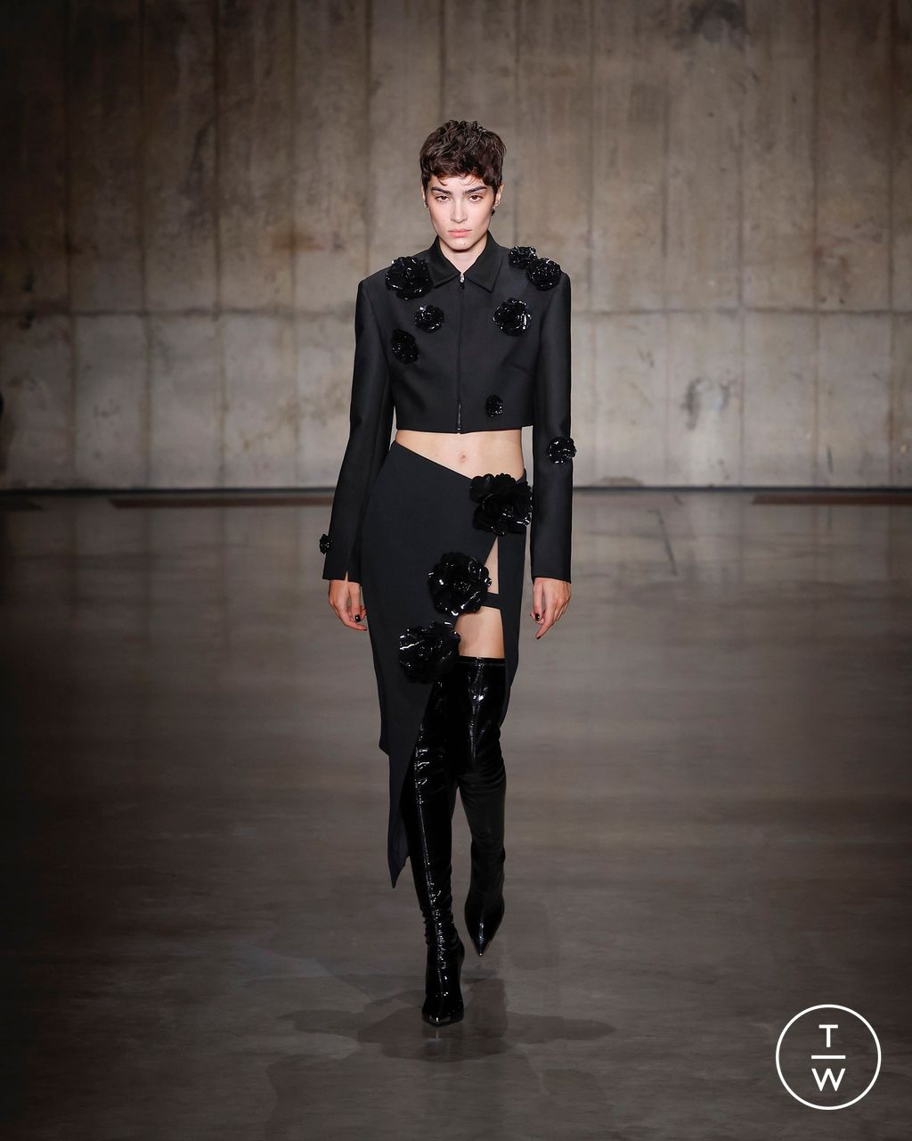Fashion Week London Spring/Summer 2024 look 48 from the David Koma collection womenswear