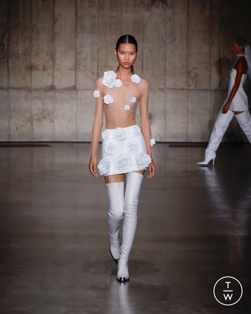 Fashion Week London Spring/Summer 2024 look 52 from the David Koma collection womenswear
