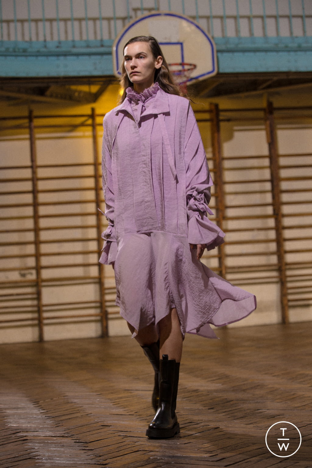 Fashion Week Paris Fall/Winter 2021 look 7 from the Dawei collection 女装