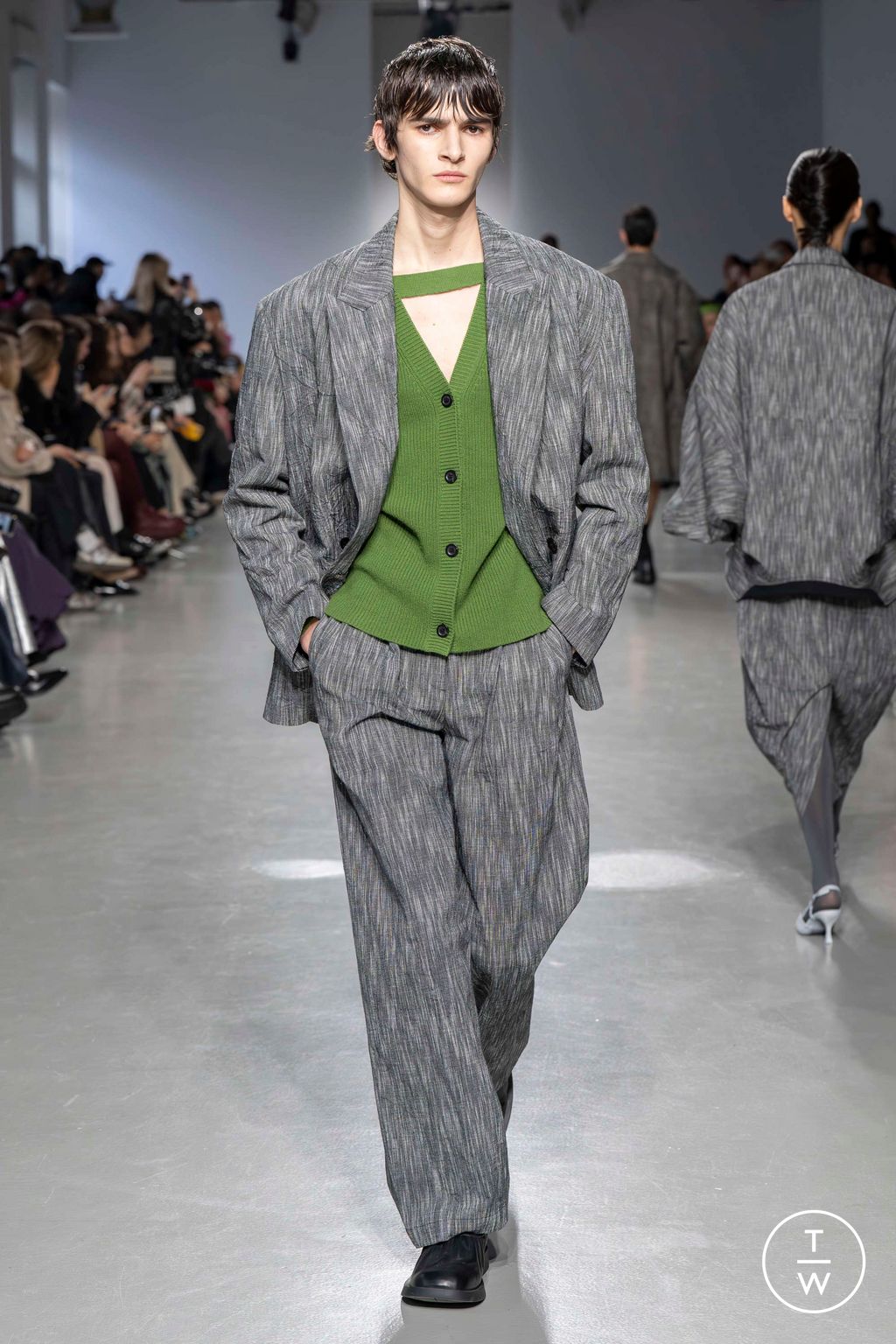 Fashion Week Paris Fall/Winter 2024 look 15 from the Dawei collection 女装