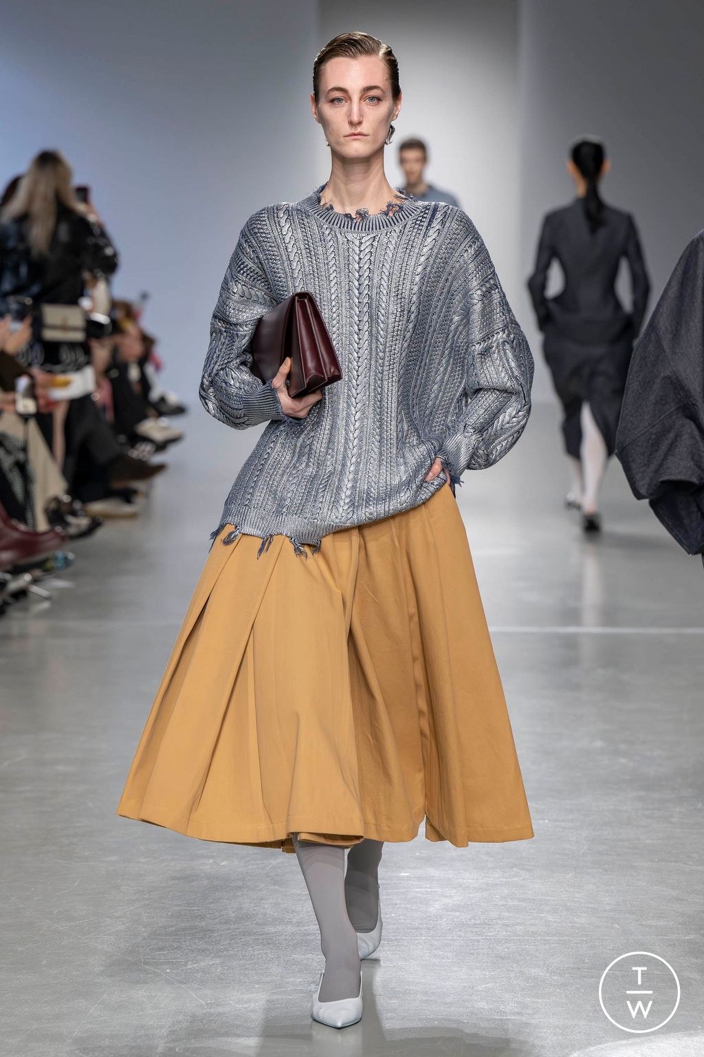 Fashion Week Paris Fall/Winter 2024 look 22 de la collection Dawei womenswear