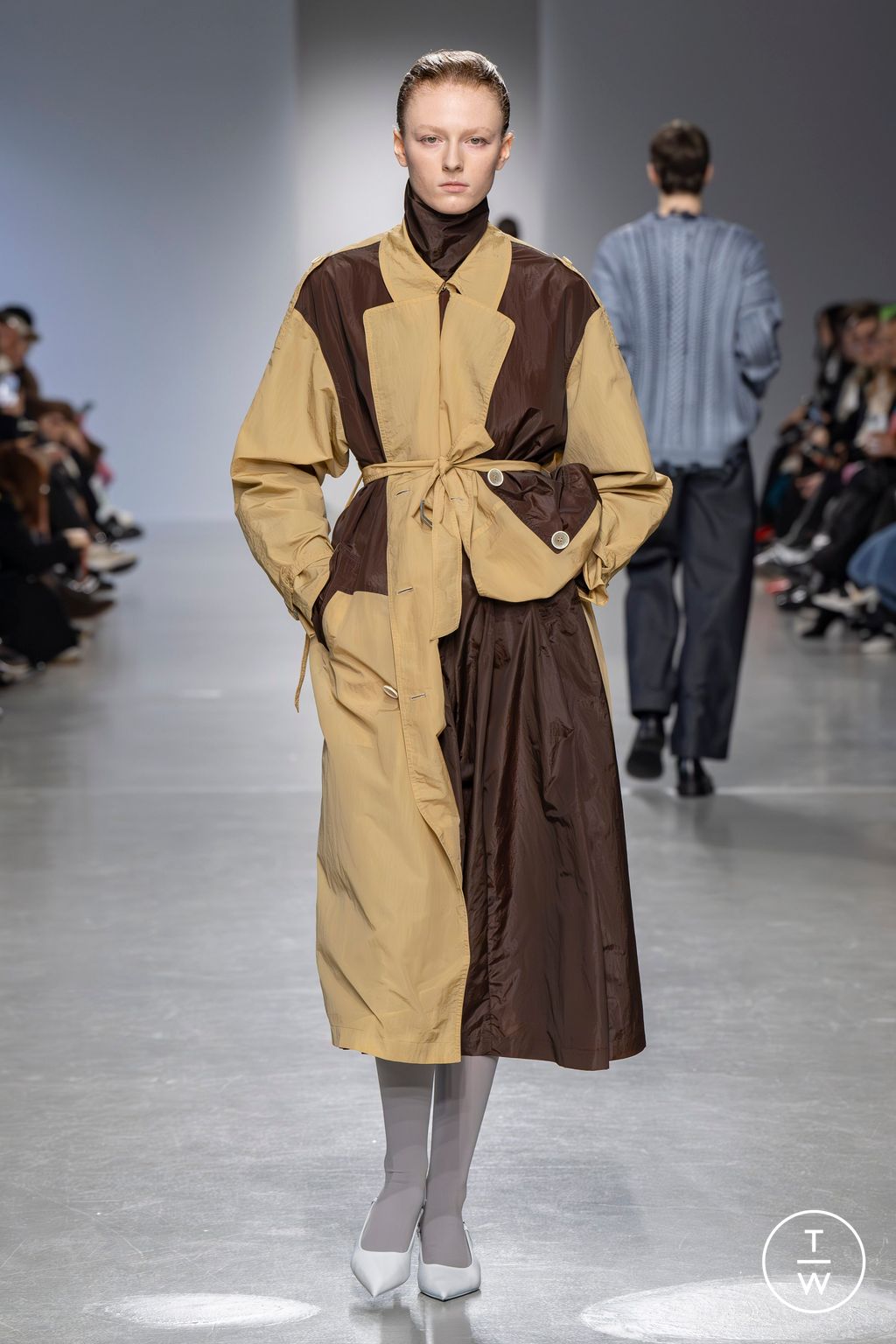 Fashion Week Paris Fall/Winter 2024 look 24 from the Dawei collection womenswear