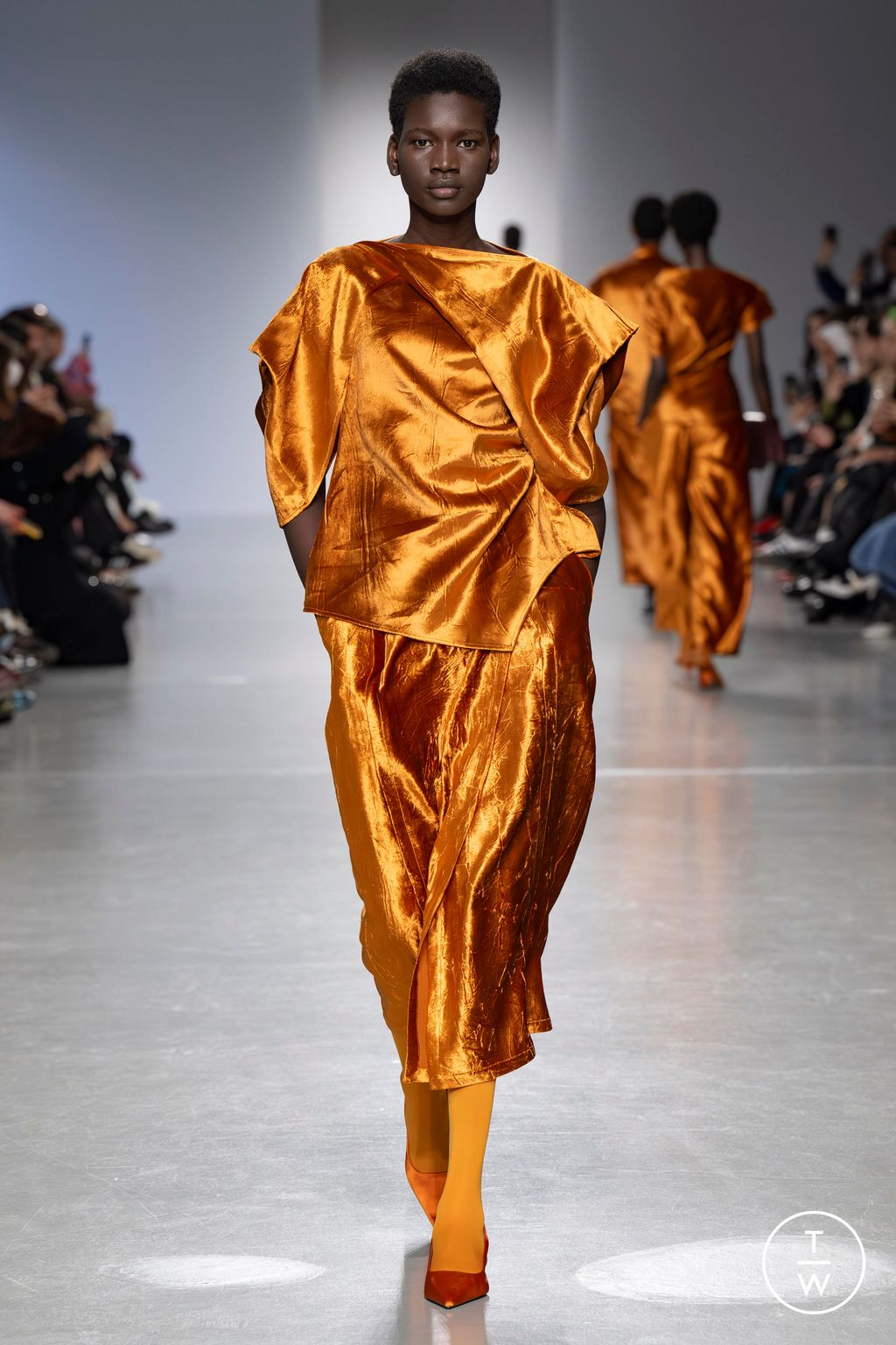 Fashion Week Paris Fall/Winter 2024 look 41 de la collection Dawei womenswear