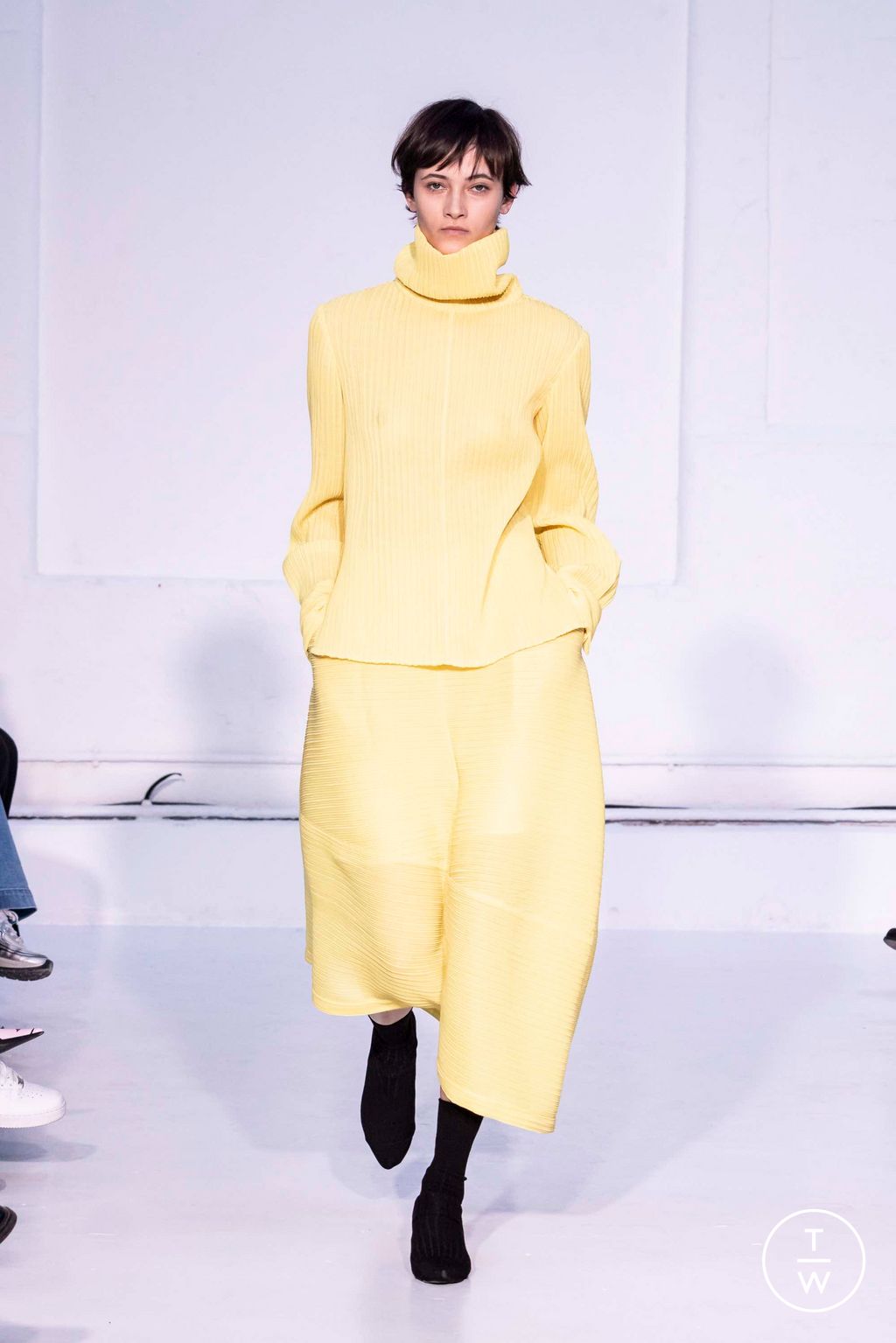 Fashion Week Paris Fall/Winter 2023 look 15 de la collection Dawei womenswear