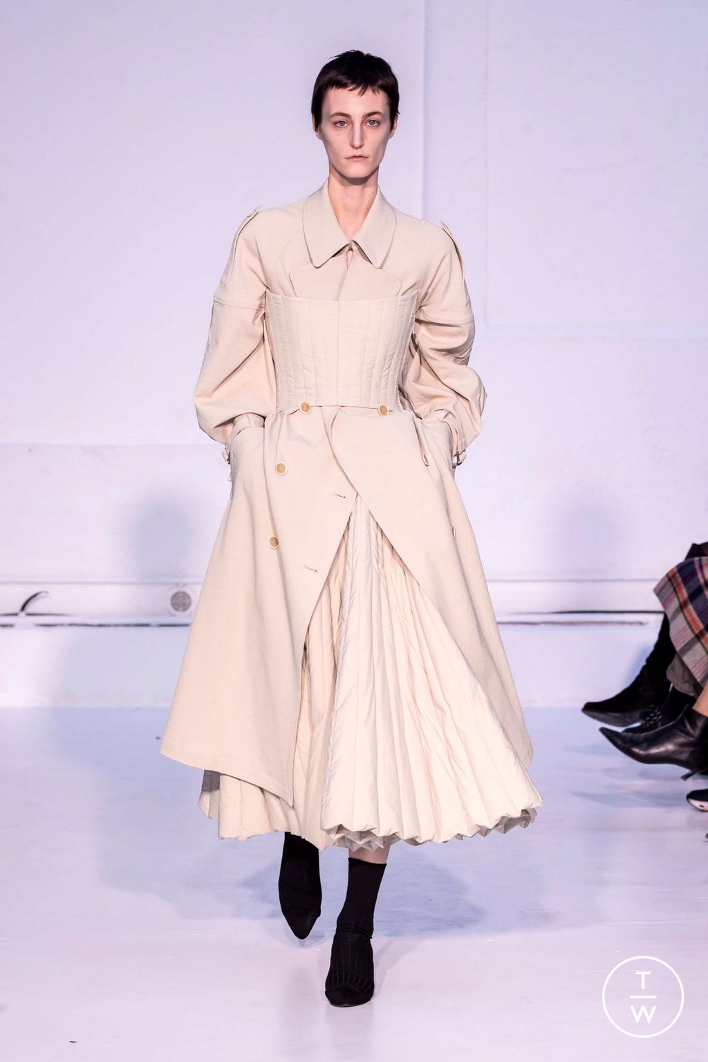 Fashion Week Paris Fall/Winter 2023 look 3 de la collection Dawei womenswear