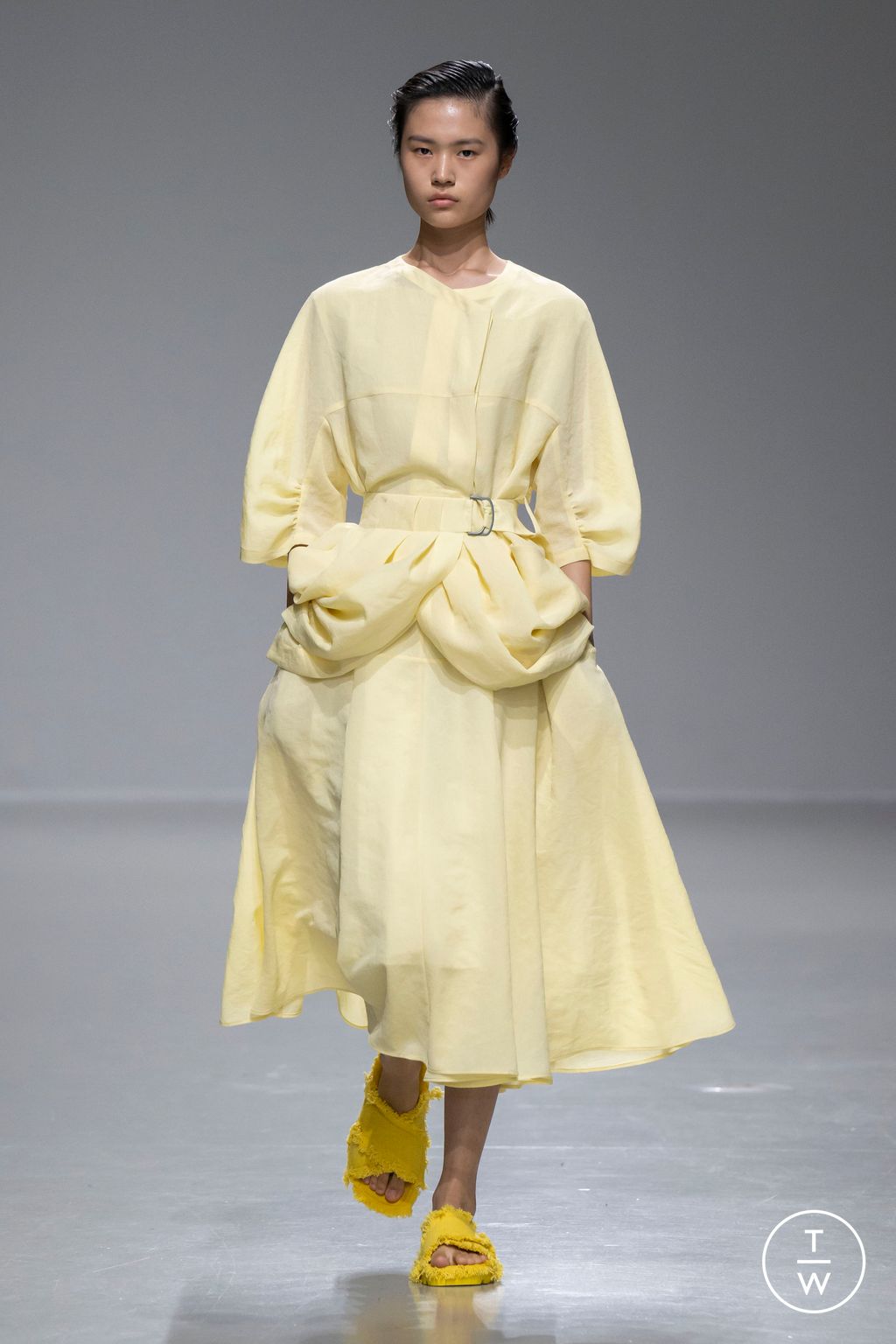 Fashion Week Paris Spring/Summer 2024 look 10 from the Dawei collection womenswear