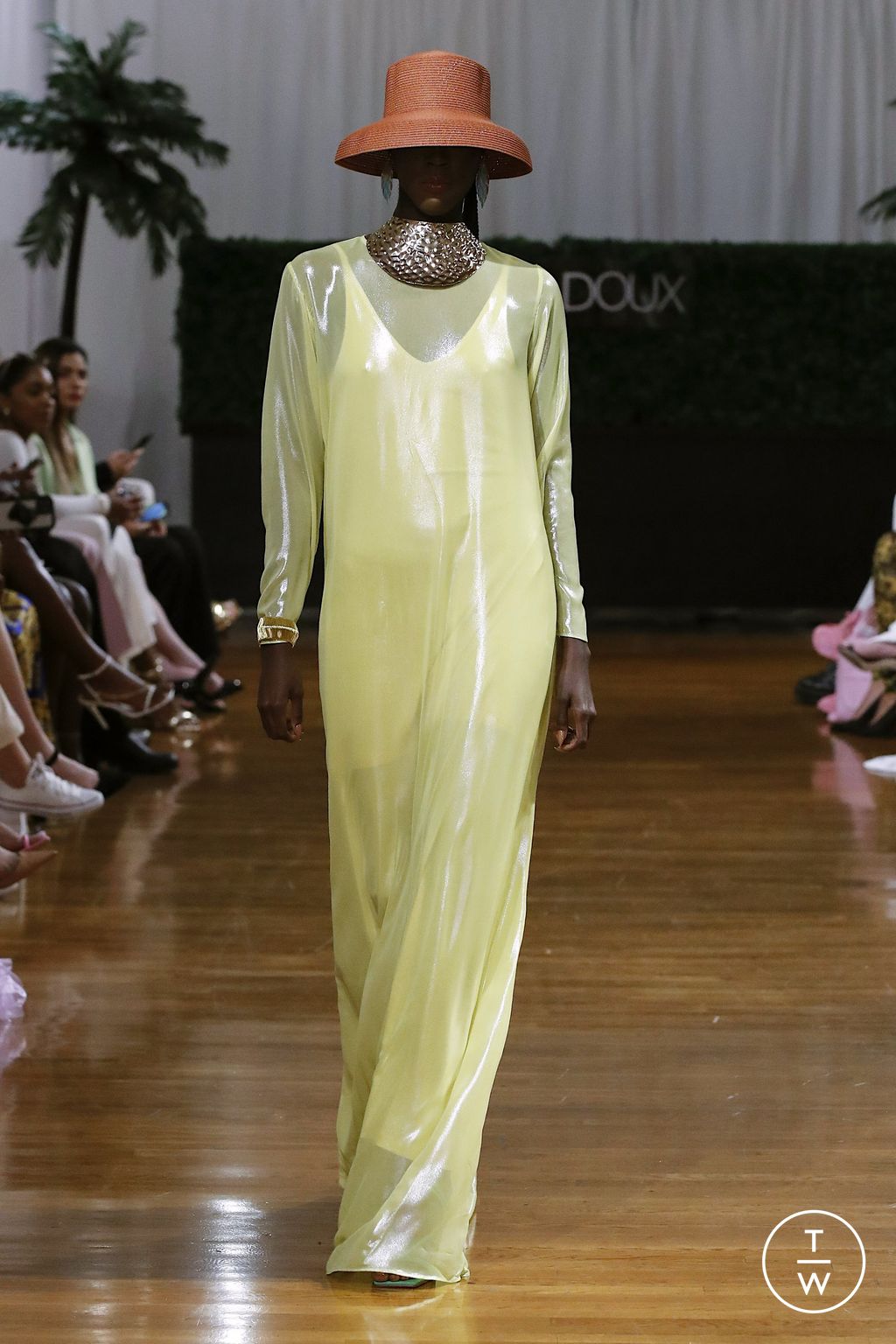 Fashion Week New York Spring/Summer 2023 look 9 from the Dur Doux collection womenswear
