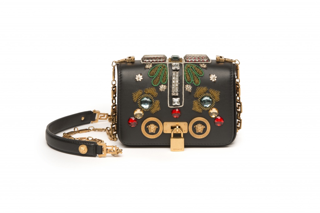 Fashion Week Milan Spring/Summer 2018 look 12 from the Versace collection womenswear accessories