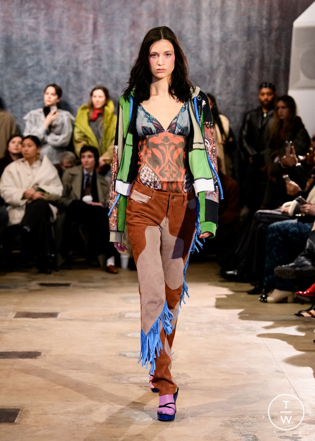 Fashion Week New York Fall/Winter 2024 look 2 from the Lou Dallas collection 女装