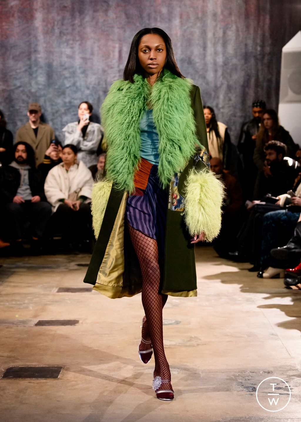 Fashion Week New York Fall/Winter 2024 look 6 de la collection Lou Dallas womenswear