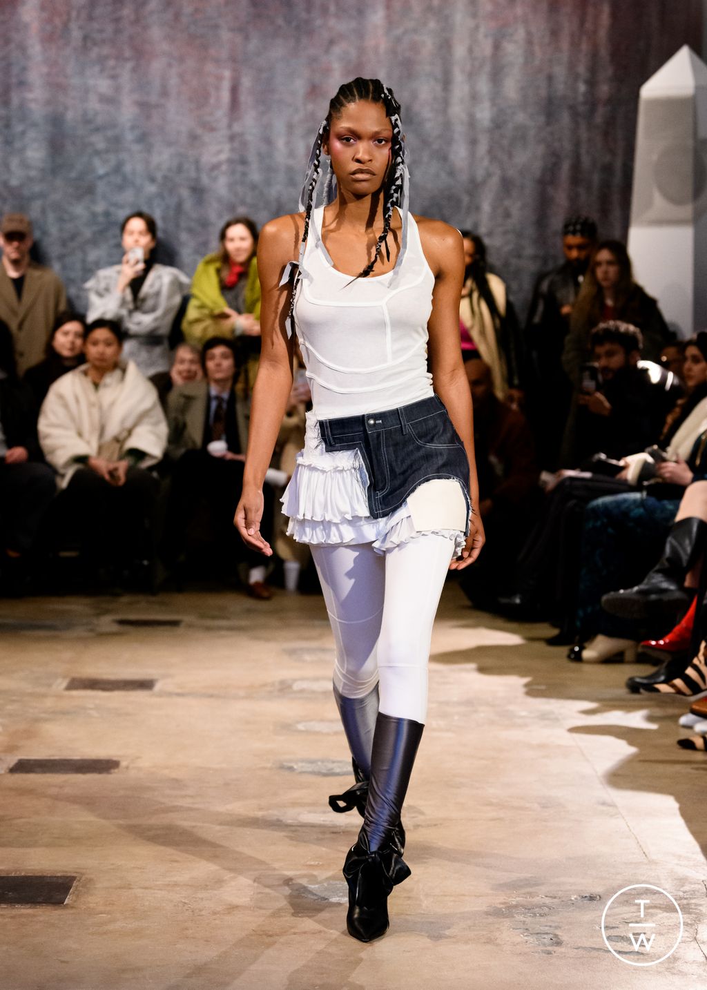 Fashion Week New York Fall/Winter 2024 look 7 from the Lou Dallas collection 女装