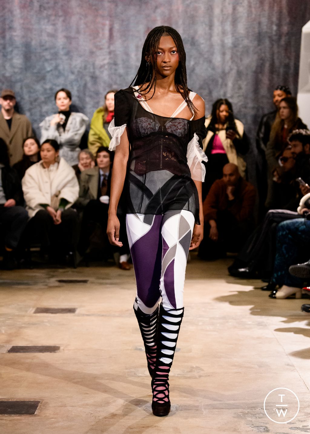 Fashion Week New York Fall/Winter 2024 look 16 from the Lou Dallas collection 女装