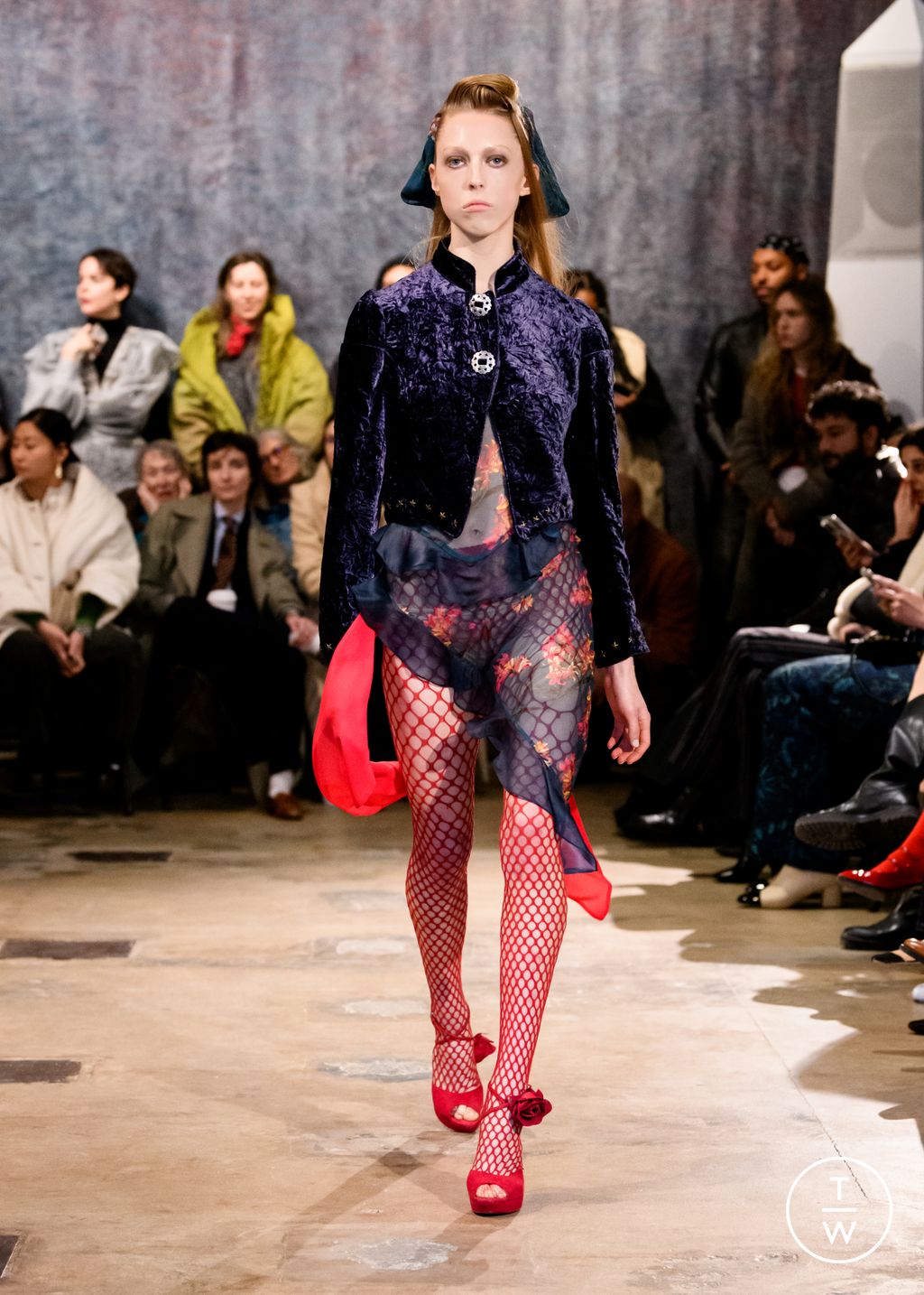 Fashion Week New York Fall/Winter 2024 look 20 from the Lou Dallas collection womenswear
