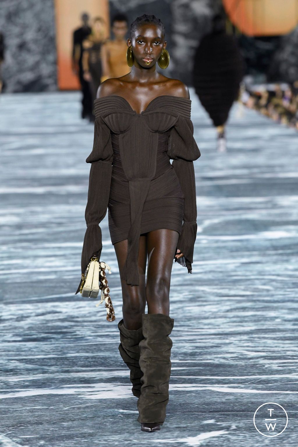 Fashion Week Paris Spring/Summer 2023 look 88 from the Balmain collection 女装