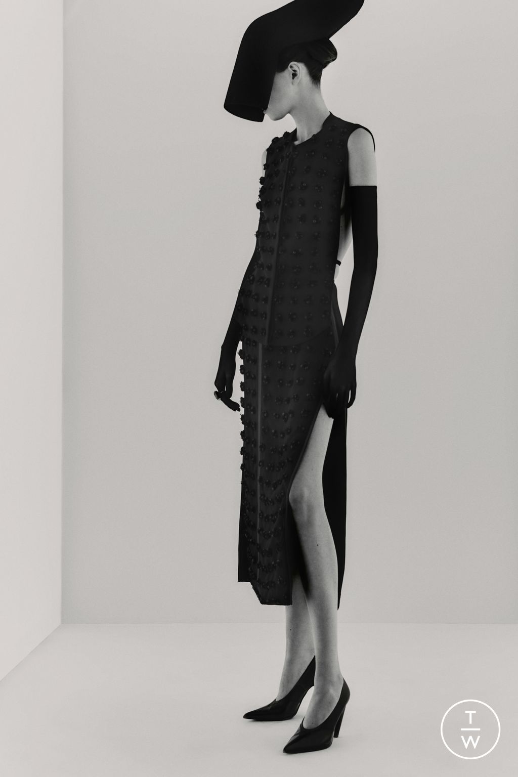 Fashion Week Milan Pre-Fall 2024 look 17 de la collection Del Core womenswear