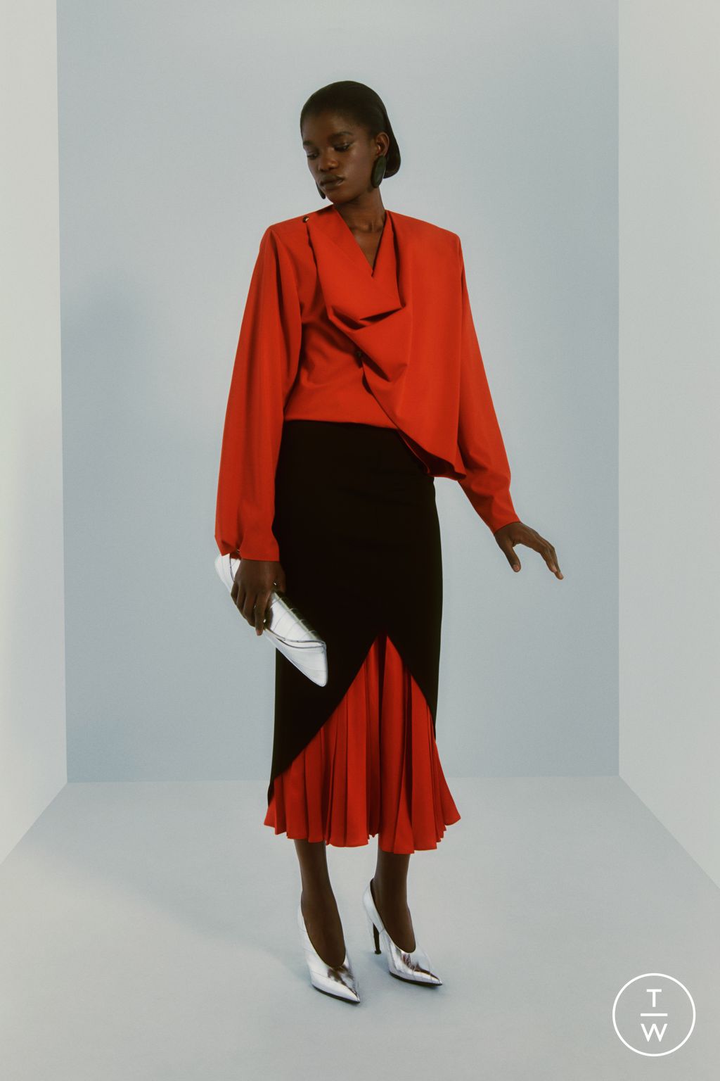 Fashion Week Milan Pre-Fall 2024 look 25 from the Del Core collection womenswear
