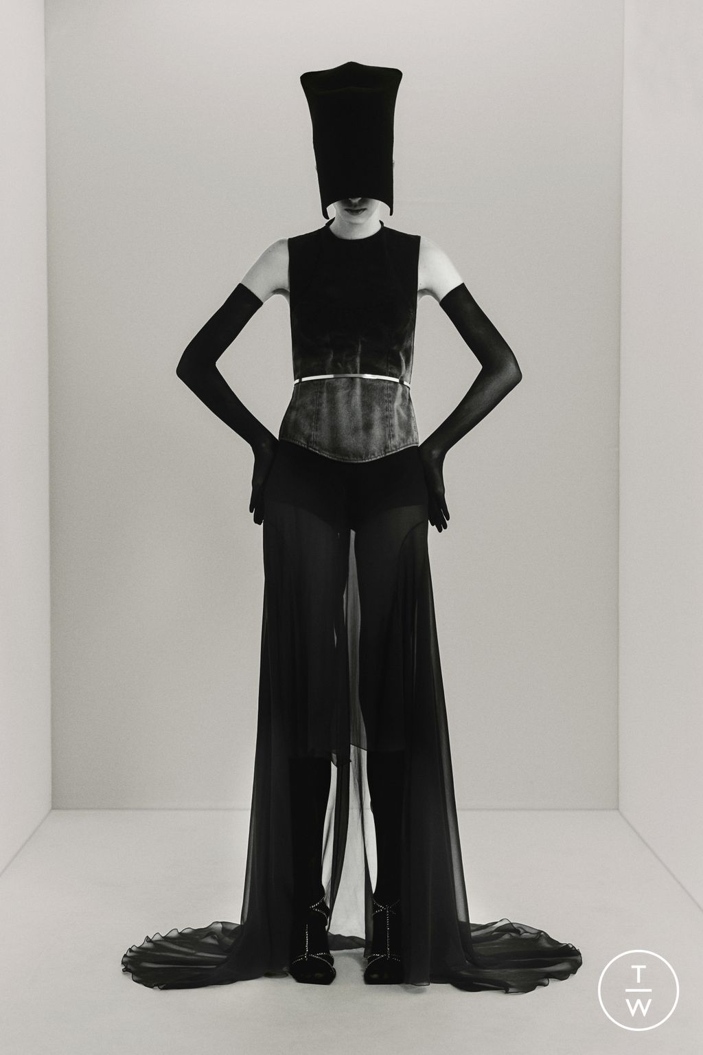 Fashion Week Milan Pre-Fall 2024 look 30 de la collection Del Core womenswear