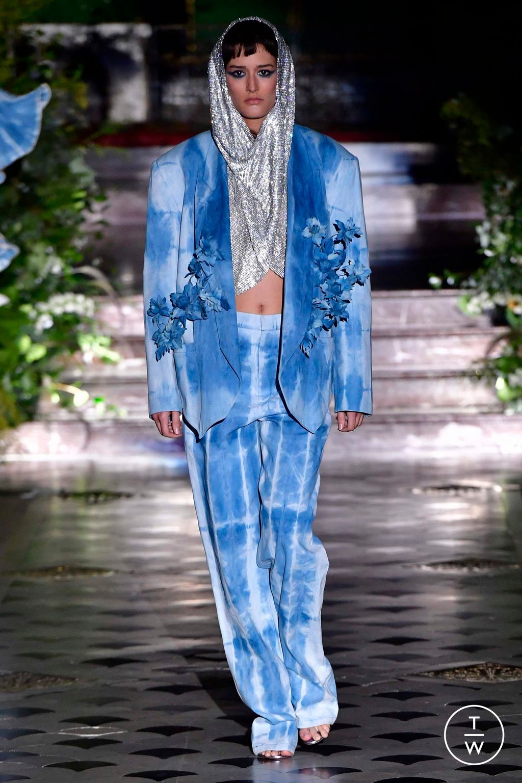 Fashion Week Paris Spring/Summer 2023 look 15 from the Juana Martin collection couture