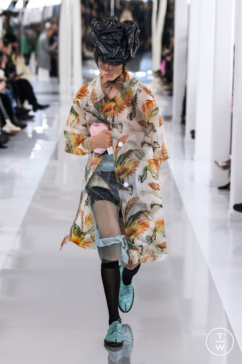 Fashion Week Paris Fall/Winter 2023 look 26 de la collection Maison Margiela menswear