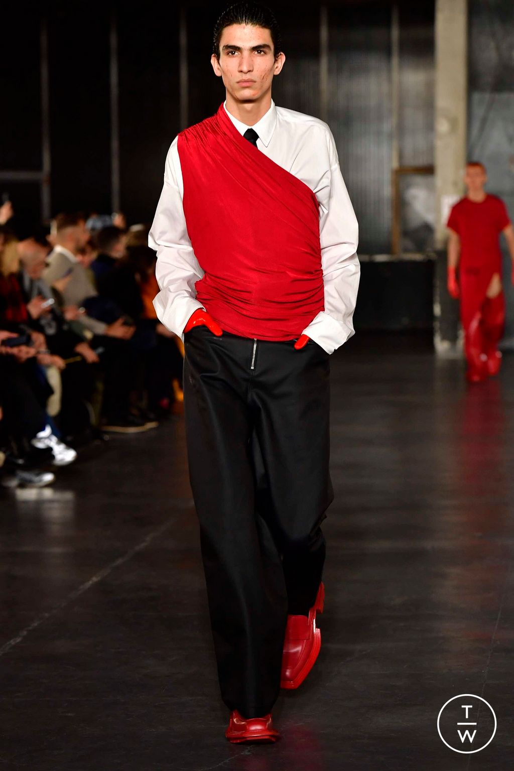 Fashion Week Paris Fall/Winter 2023 look 13 from the Louis Gabriel Nouchi collection 男装
