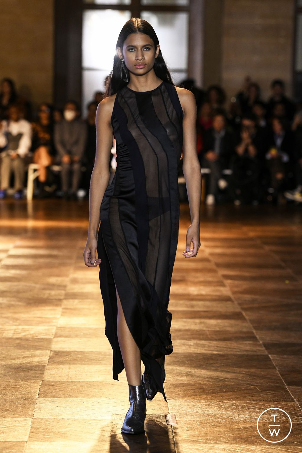 Fashion Week Paris Spring/Summer 2023 look 5 from the Koché collection 女装