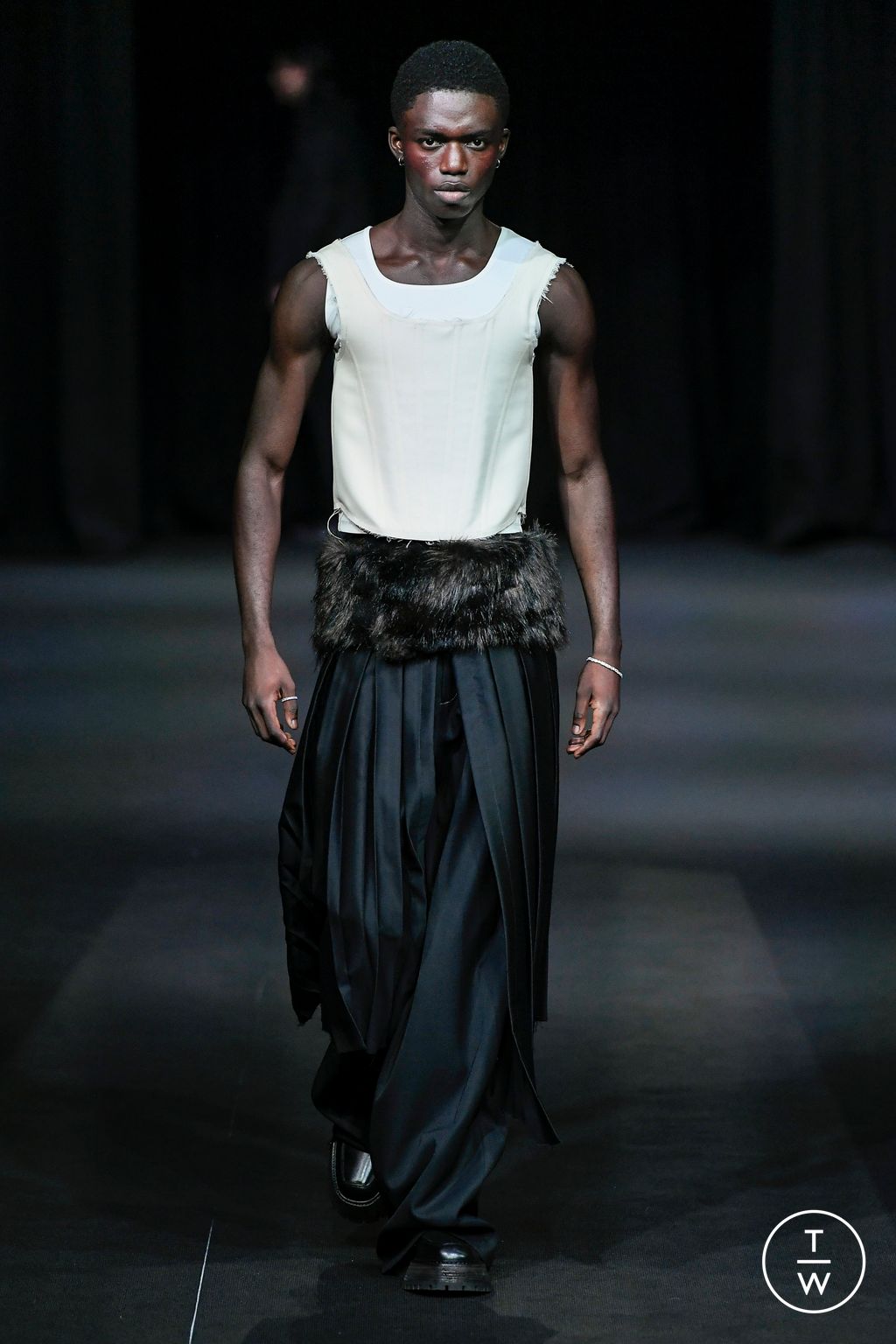 Fashion Week London Spring/Summer 2023 look 3 de la collection Daniel W Fletcher womenswear