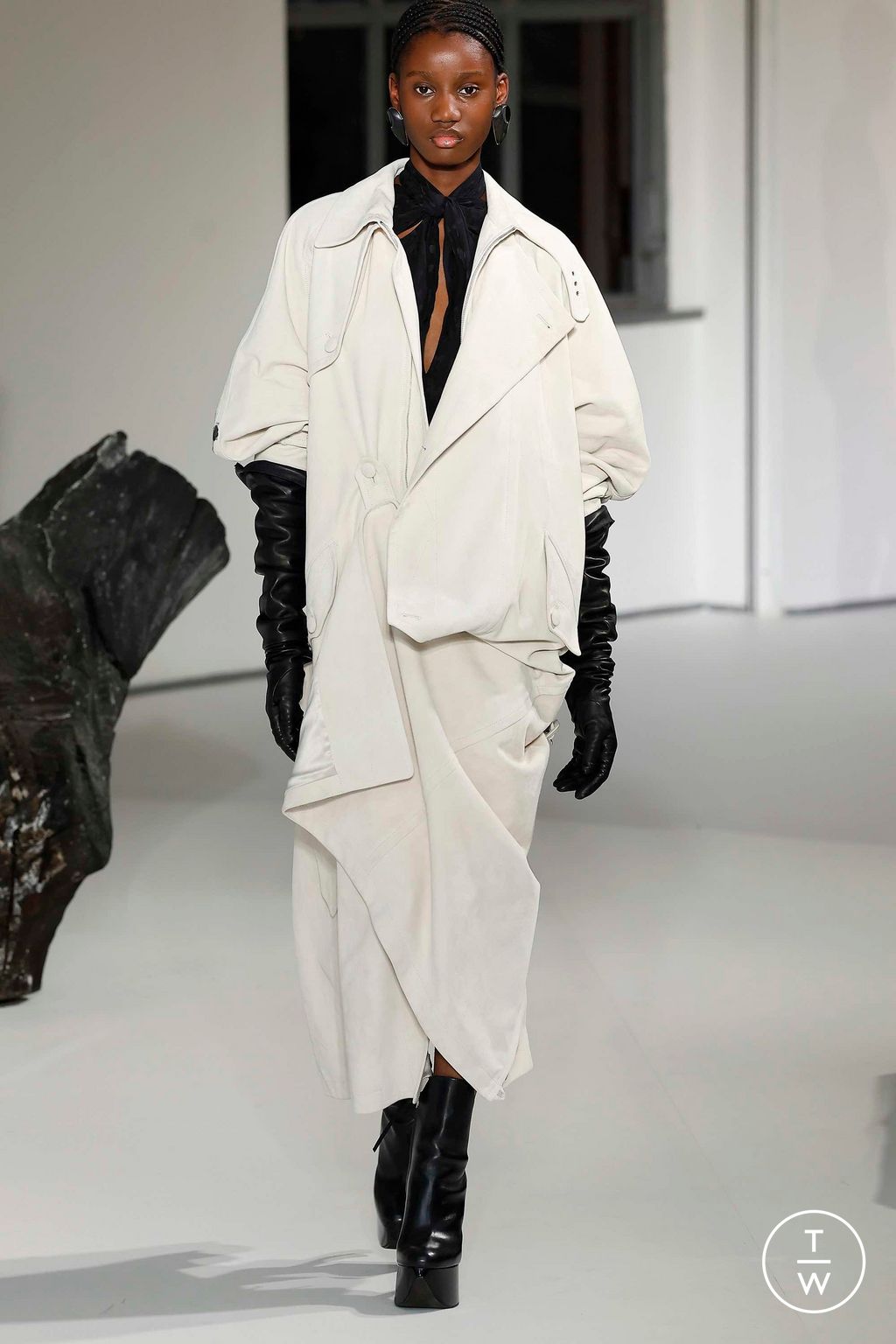 Fashion Week Milan Fall/Winter 2023 look 8 from the Del Core collection womenswear