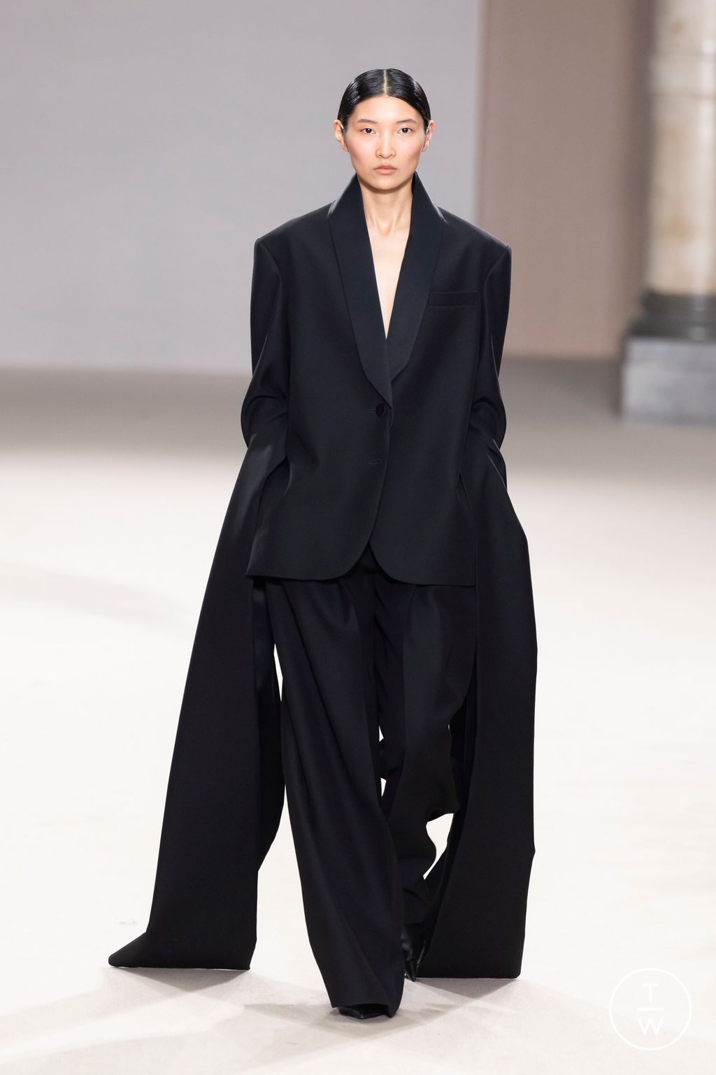 Fashion Week Milan Fall/Winter 2024 look 38 from the Del Core collection womenswear