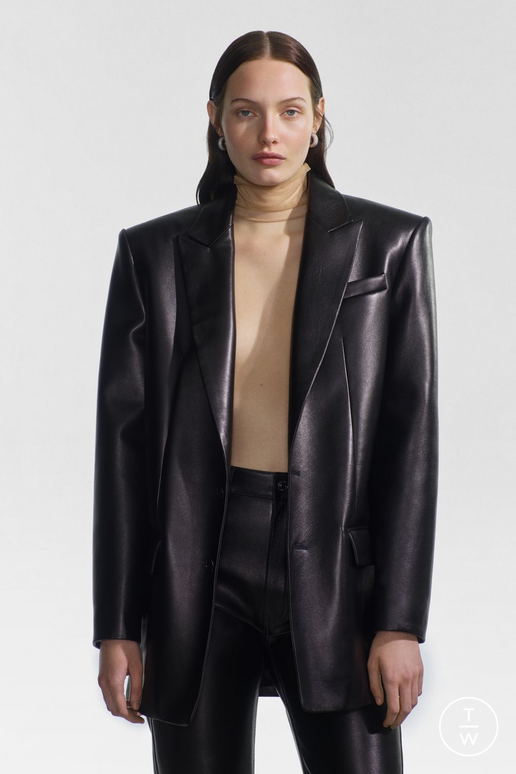 Fashion Week Milan Resort 2025 look 1 de la collection Del Core womenswear