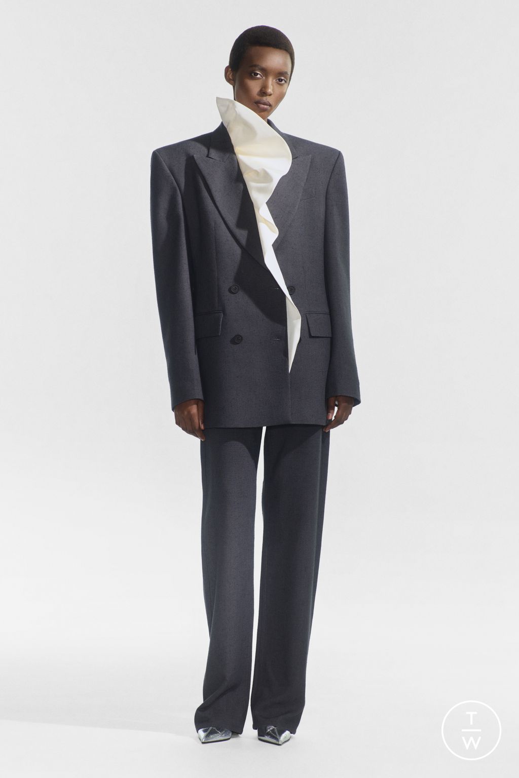 Fashion Week Milan Resort 2025 look 22 from the Del Core collection womenswear