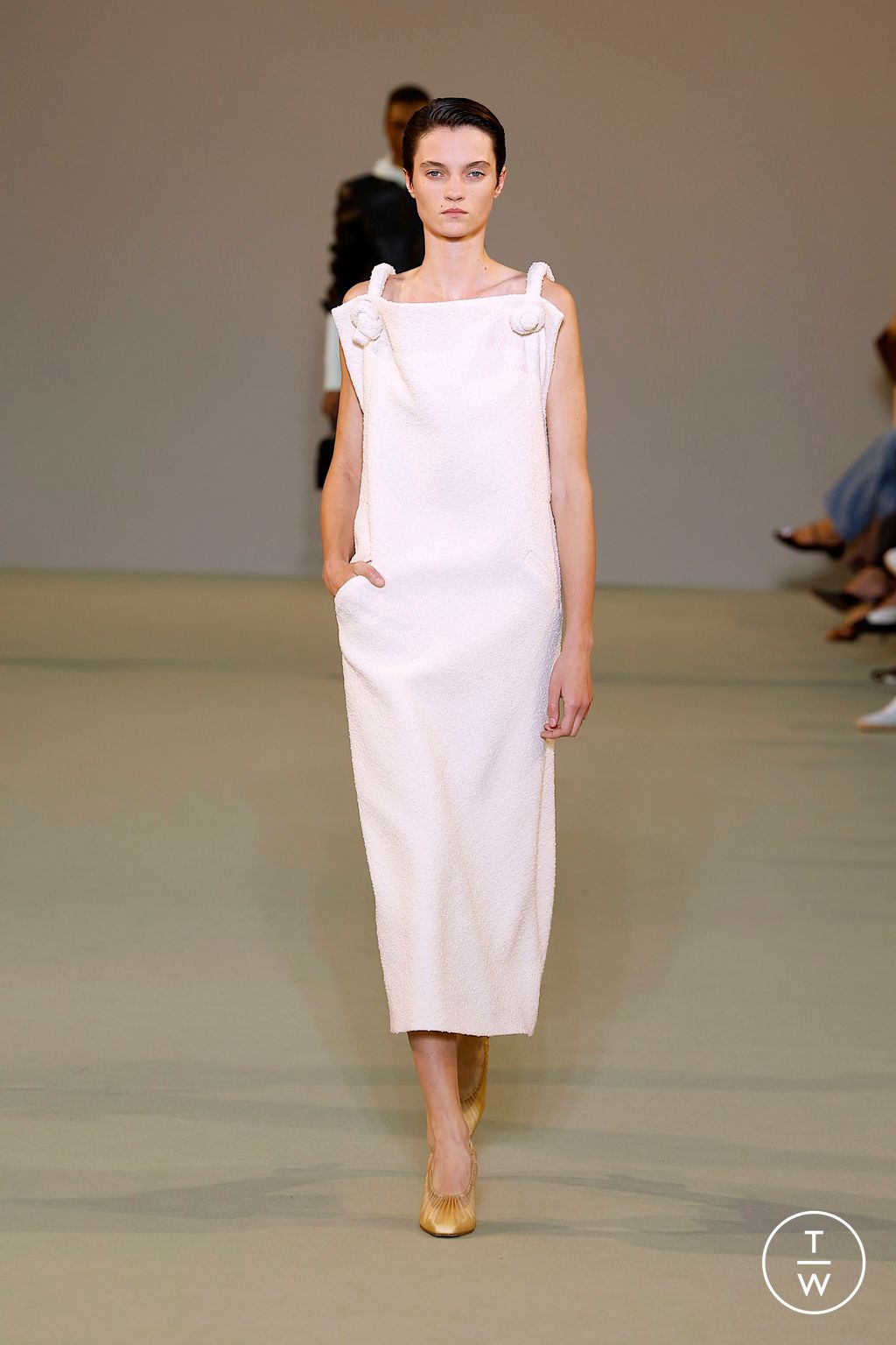 Fashion Week Milan Spring/Summer 2025 look 9 from the Del Core collection 女装
