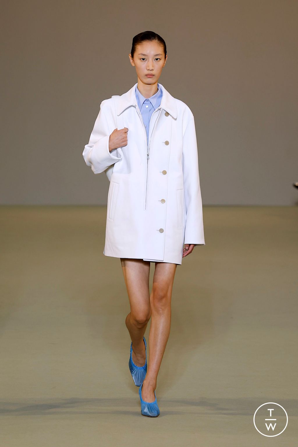Fashion Week Milan Spring/Summer 2025 look 17 de la collection Del Core womenswear