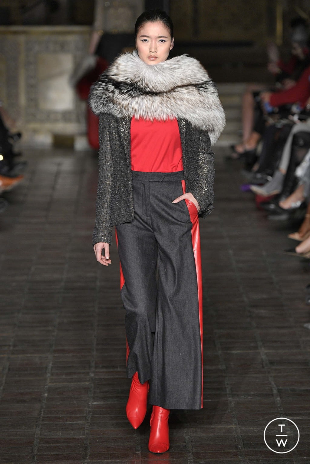 Fashion Week New York Fall/Winter 2018 look 3 from the Dennis Basso collection womenswear