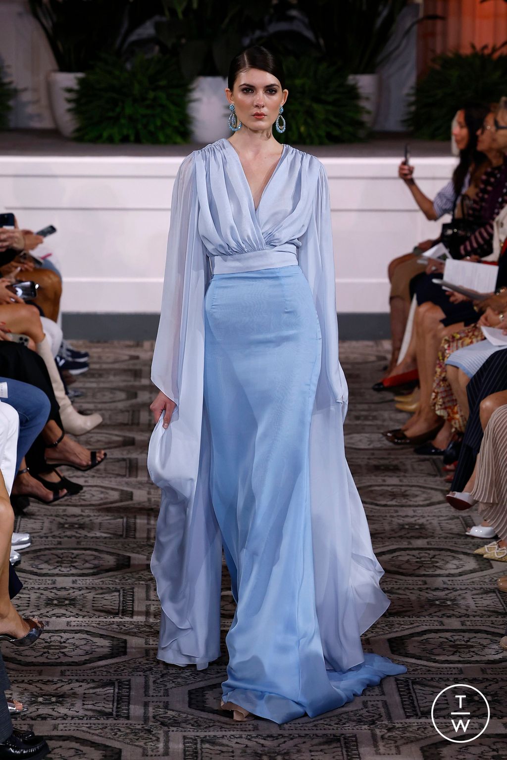 Fashion Week New York Spring-Summer 2025 look 19 from the Dennis Basso collection womenswear