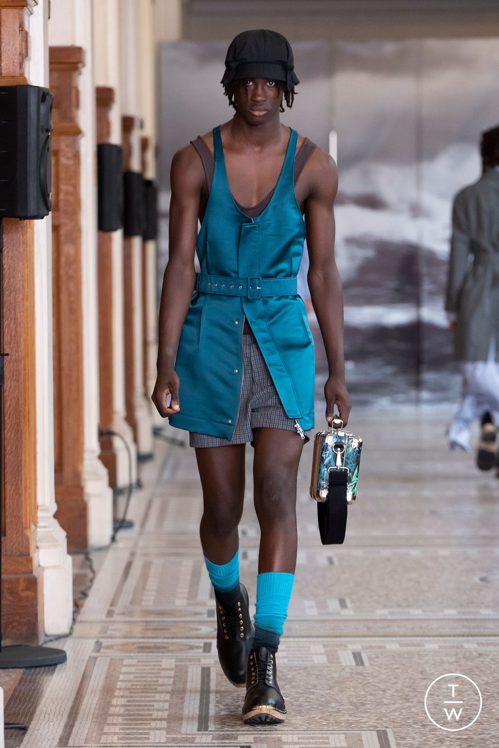 Fashion Week Paris Spring/Summer 2024 look 3 de la collection Denzil Patrick menswear