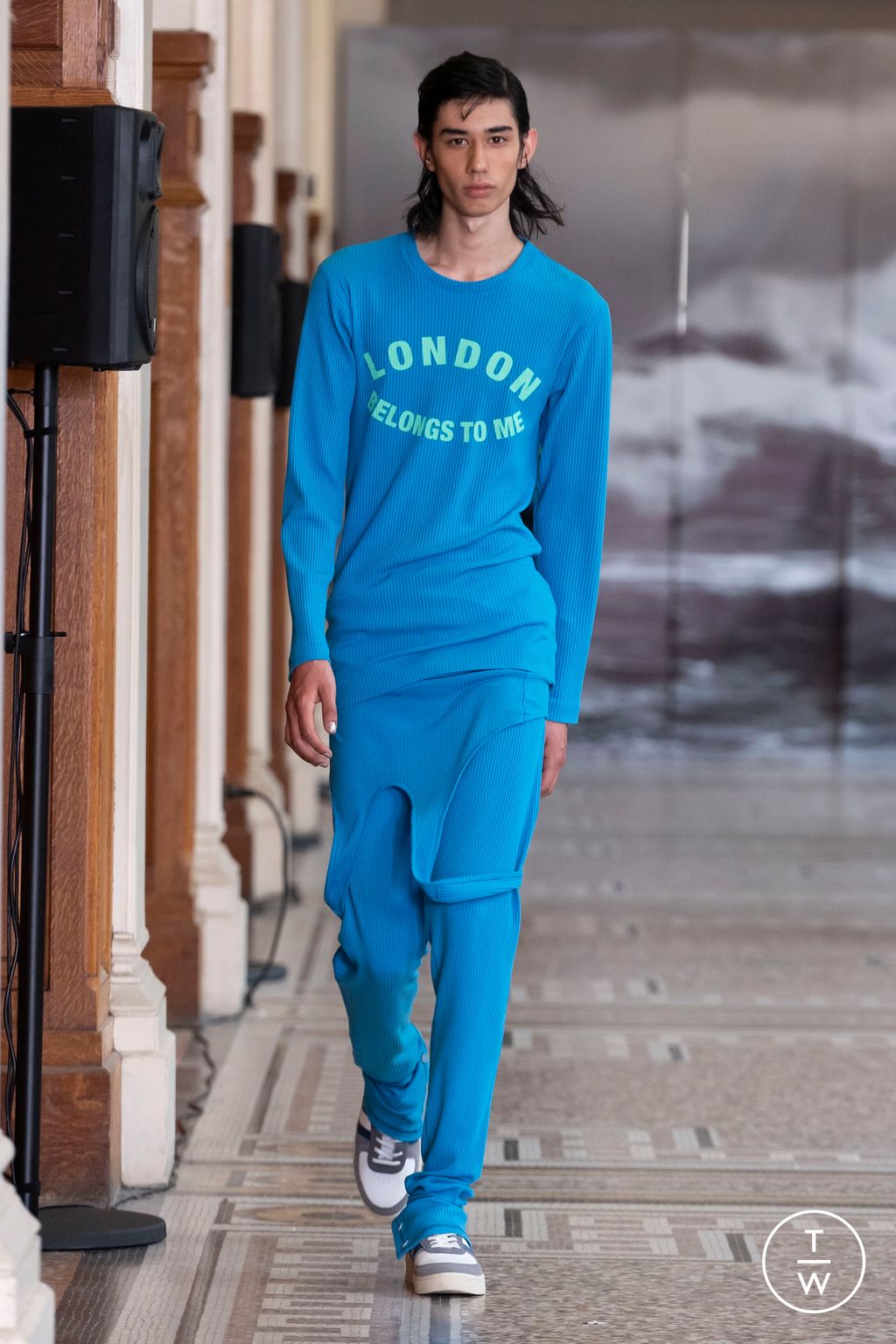 Fashion Week Paris Spring/Summer 2024 look 7 from the Denzil Patrick collection menswear