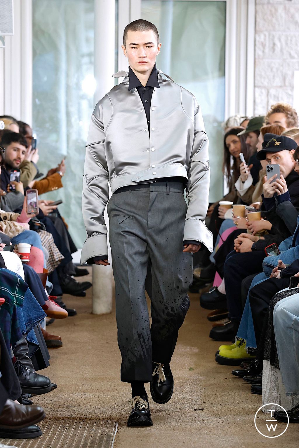 Fashion Week London Fall/Winter 2025 look 6 de la collection Denzil Patrick menswear