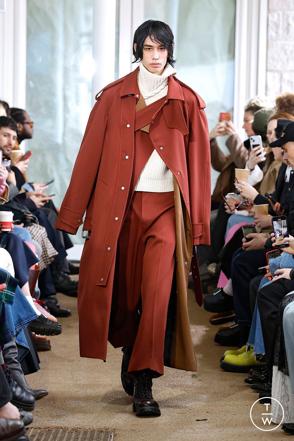 Fashion Week London Fall/Winter 2025 look 14 from the Denzil Patrick collection menswear