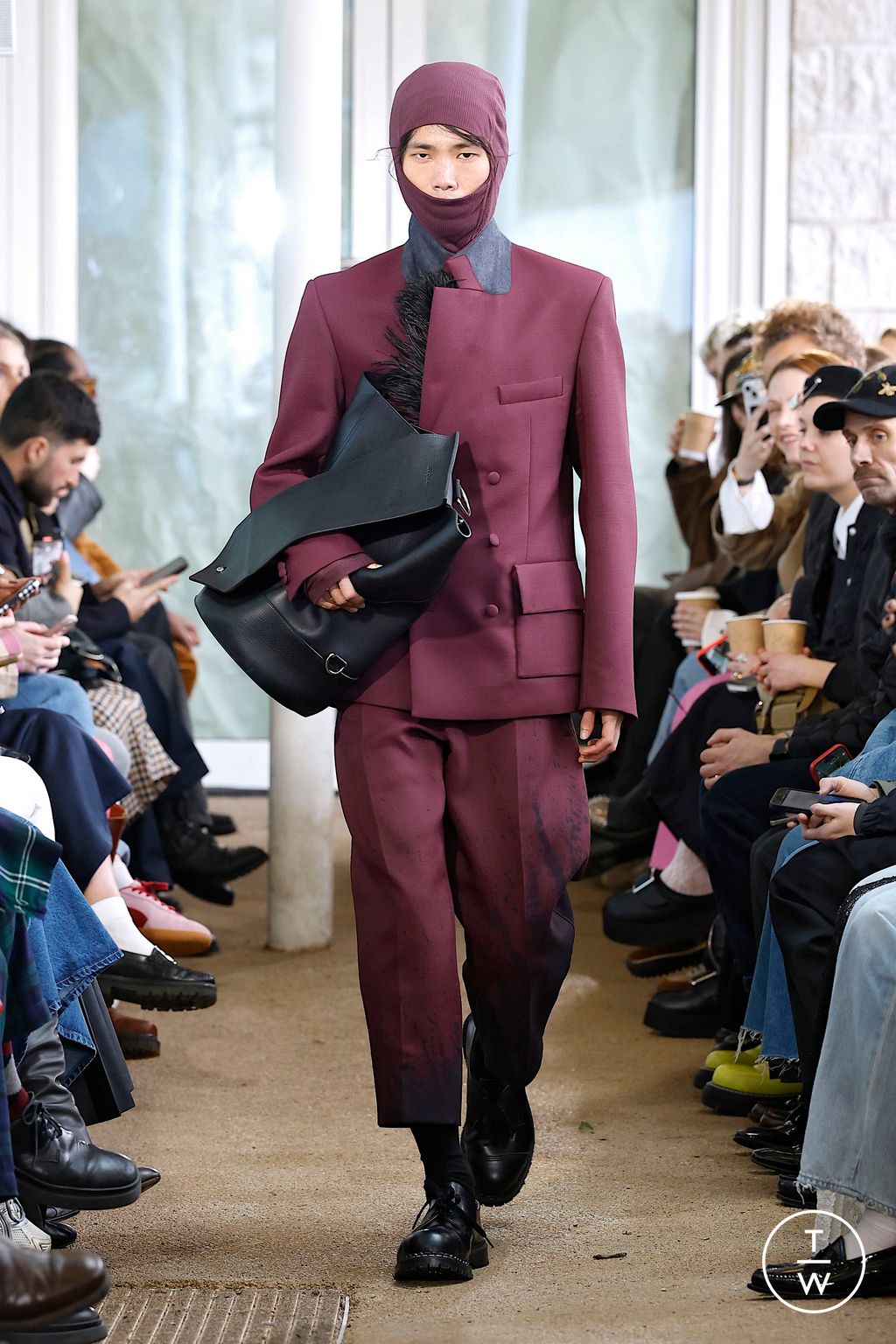 Fashion Week London Fall/Winter 2025 look 23 from the Denzil Patrick collection menswear