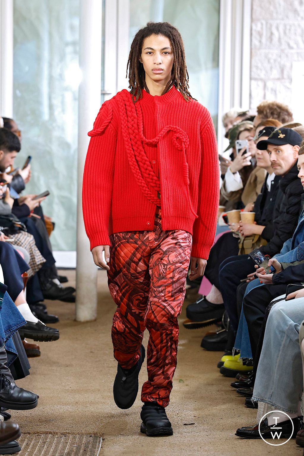 Fashion Week London Fall/Winter 2025 look 26 de la collection Denzil Patrick menswear