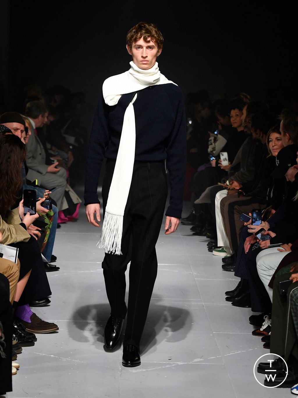 Fashion Week London Fall/Winter 2024 look 10 from the DERRICK collection womenswear